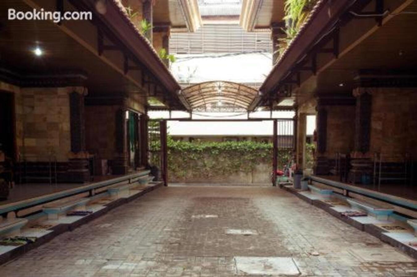 Segara Sadhu Inn Kuta By Ecommerceloka Exteriör bild